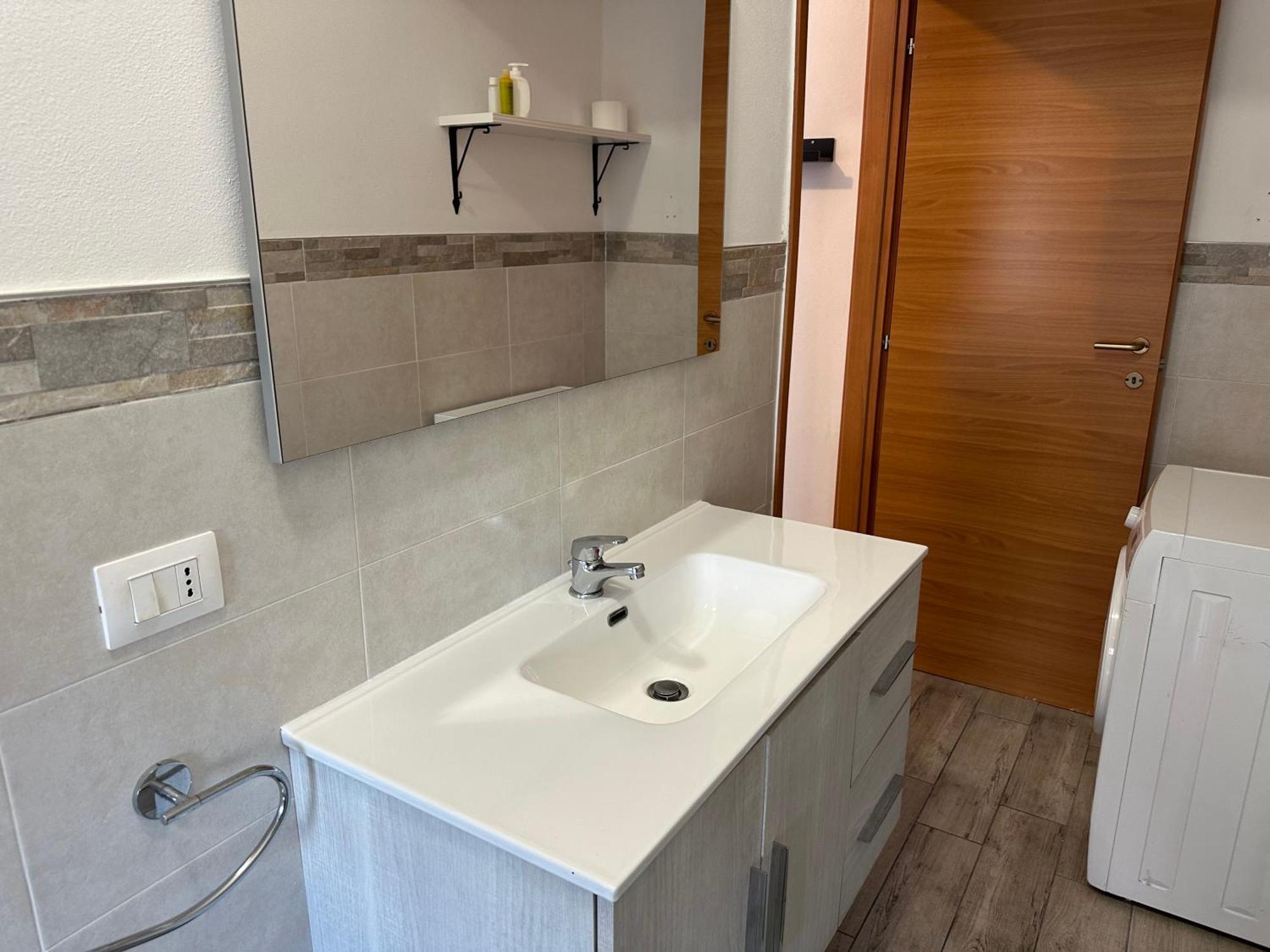 Confortevole Appartamento Milão Exterior foto